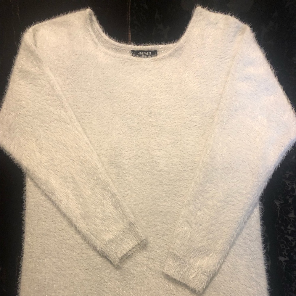 Nine West white & silver large fuzzy sweater